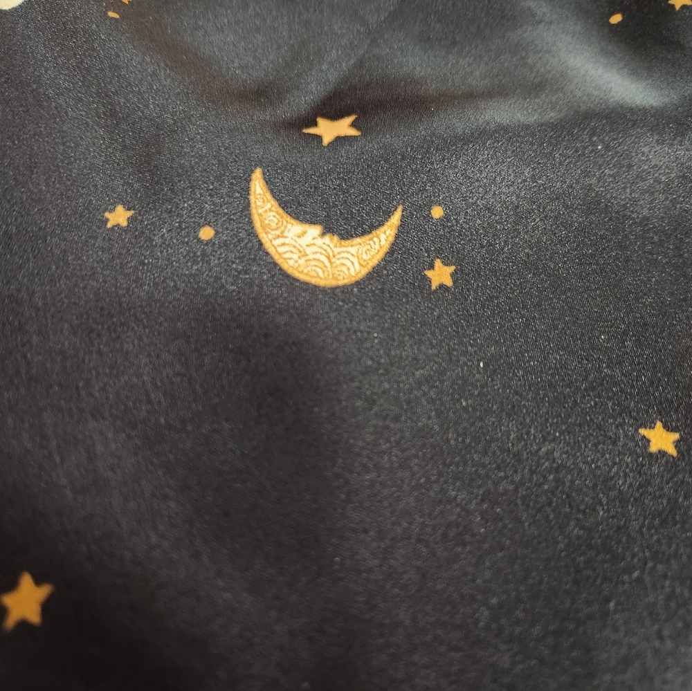 Forever 21 triangle cami top with zodiac - Picture 4 of 5